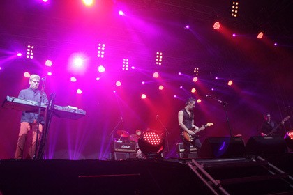 Konser Romantis MLTR di Bulan Kasih Sayang