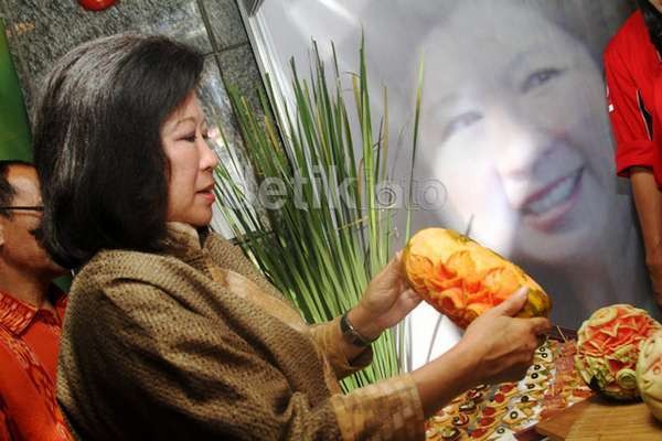 Curhat Mari Pangestu: Dimarahi Suami Karena Hobi Belanja