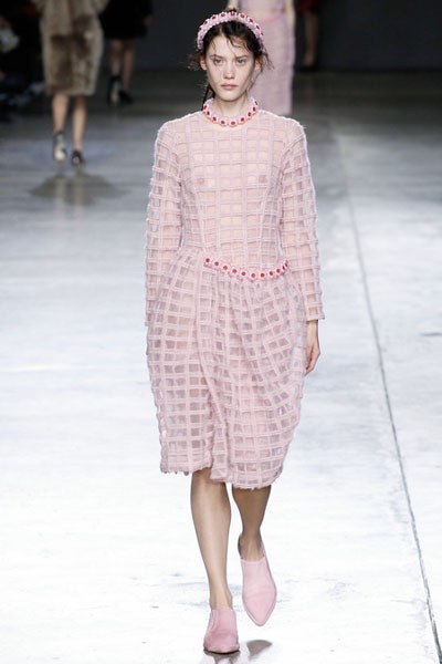 Simone Rocha, Fall/Winter 2014. London Fashion Week 2014. [Photo by Miles Willis/Getty Images]