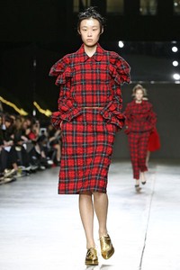 Simone Rocha, Fall/Winter 2014. London Fashion Week 2014. [Photo by Miles Willis/Getty Images]