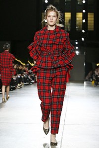 Simone Rocha, Fall/Winter 2014. London Fashion Week 2014. [Photo by Miles Willis/Getty Images]