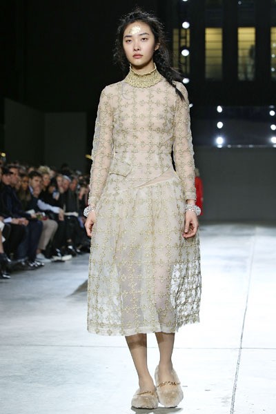 Simone Rocha, Fall/Winter 2014. (Photo by Miles Willis/Getty Images)