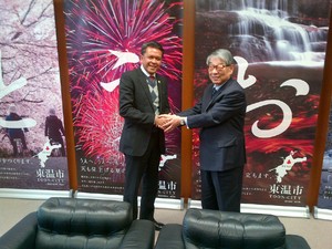 Aksi dan Ambisi Nurdin, Bupati Bergelar Profesor yang Meraih 50 Award