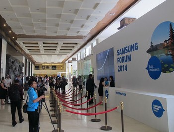 Bali Nusa Dua Convention Center (BNDCC) jadi arena Samsung unjuk gigi. Acara ini pun diserbu oleh puluhan wartawan dari Asia Oceania.