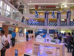 Galaxy Square, Sarang Raksasa Gadget Samsung