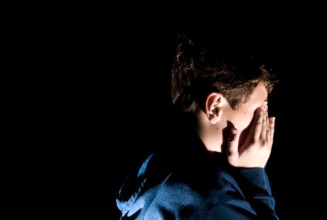 Air Liur yang Seperti Ini Diklaim Bisa Prediksi Risiko Depresi pada Remaja Pria