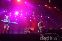 Penampilan romantis MLTR di Jakarta. Asep/detikHOT.