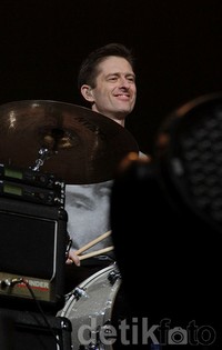 Aksi pria-pria asal Denmark itu jelas sangat mengobati kerinduan sekitar 3.000 penonton yang hadir. Asep/detikHOT.