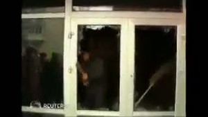 Ngeri, Wanita Pendemo Diberondong Tembakan di Ukraina
