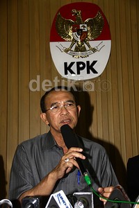 Suryadharma Ali memberikan keterangan pers. Lamhot Aritonang/detikFoto.