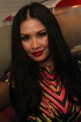 Titi DJ Bicara Soal Kebebasan Bergaul Ketiga Putrinya