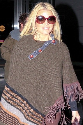 Jessica Simpson Masih Rahasiakan Tanggal Pernikahan