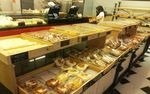 Unik! Pizza Bertopping Kari Di Bakery Jepang