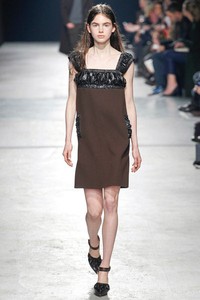 Christopher Kane, Fall/Winter 2014. London Fashion Week 2014. [Photo by Stuart C. Wilson/Getty Images]