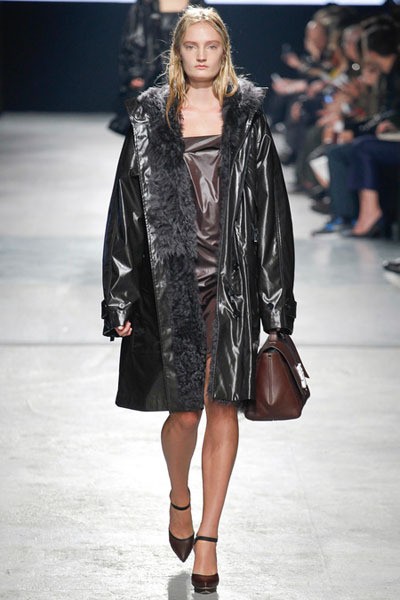 Christopher Kane, Fall/Winter 2014. London Fashion Week 2014. [Photo by Stuart C. Wilson/Getty Images]