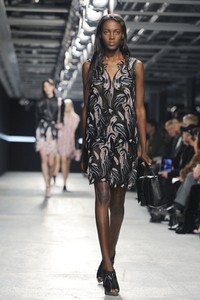 Christopher Kane, Fall/Winter 2014. London Fashion Week 2014. [Photo by Stuart C. Wilson/Getty Images]