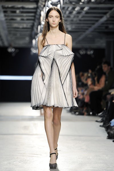 Christopher Kane, Fall/Winter 2014. London Fashion Week 2014. [Photo by Stuart C. Wilson/Getty Images]