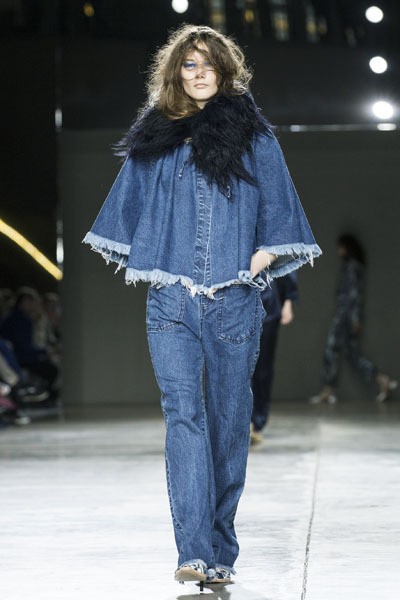 MarquesAlmeida, Fall/Winter 2014. London Fashion Week 2014. [Photo by Tristan Fewings/Getty Images]