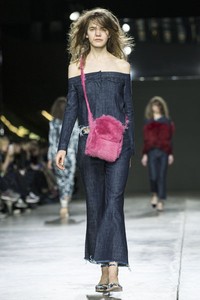 MarquesAlmeida, Fall/Winter 2014. London Fashion Week 2014. [Photo by Tristan Fewings/Getty Images]