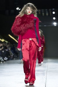 MarquesAlmeida, Fall/Winter 2014. London Fashion Week 2014. [Photo by Tristan Fewings/Getty Images]