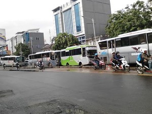 Buncit-Mampang Macet Parah, Pemotor Nekat Lawan Arus Lewat Busway