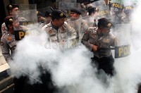 Ini hanyalah bagian dari simulasi pengamanan pemilu yang digelar Polres Jakarta Selatan.