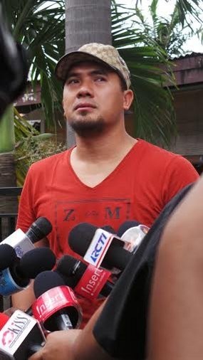 Jenguk Dewi Persik, Saipul Jamil Menangis