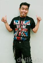 Pose Kocak Bopak Castello