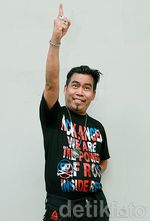 Pose Kocak Bopak Castello