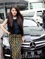 IDP dan Mobil Mewah Kesayangannya