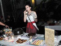 Olivia mengatakan bisnisnya itu adalah investasi untuk masa depannya. Noel/detikHOT.