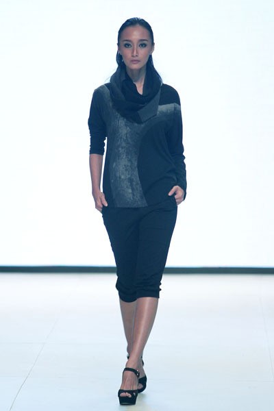 Steven Tach Natural. BNI Iniverse Bonding. Indonesia Fashion Week 2014 at Jakarta Convention Center. Senayan. Jakarta. [Foto: Mohammad Abduh/Wolipop]