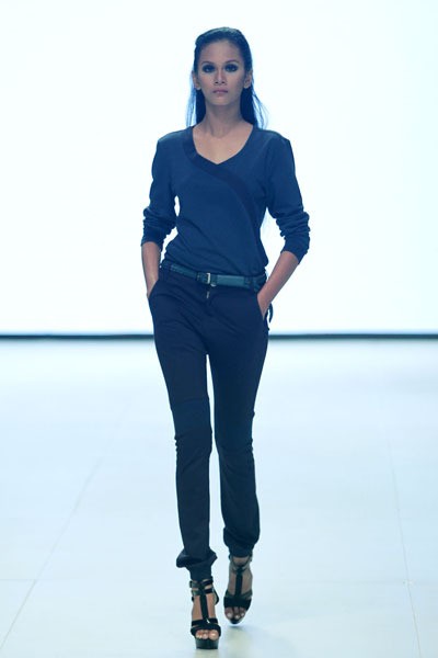 Steven Tach Natural. BNI Iniverse Bonding. Indonesia Fashion Week 2014 at Jakarta Convention Center. Senayan. Jakarta. [Foto: Mohammad Abduh/Wolipop]