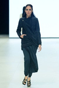 Steven Tach Natural. BNI Iniverse Bonding. Indonesia Fashion Week 2014 at Jakarta Convention Center. Senayan. Jakarta. [Foto: Mohammad Abduh/Wolipop]