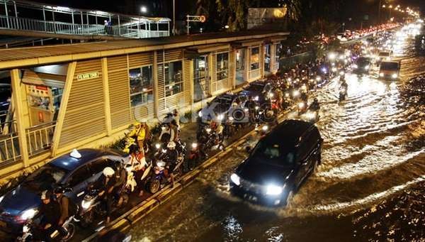 Malam Minggu, Ini Titik Genangan Air di Jakarta dan Sekitarnya