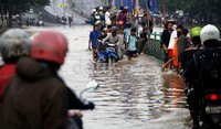 Jalan ini juga pernah terendam akhir Januari lalu, saat kali pertama di 2014 banjir menyapa Jakarta.