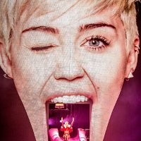 Kehausan di Panggung, Miley Cyrus Rebut Bir Penonton