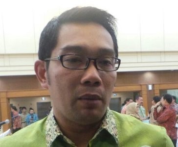Ridwan Kamil: Tetap Semangat Bu Risma, Jangan Mundur