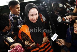 Jadi Tersangka Korupsi, Akankah Ratu Atut Minta Maaf ke Rakyat Banten?