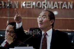 Jimly : Kepala Daerah Penyuap Akil Mesti Dipecat