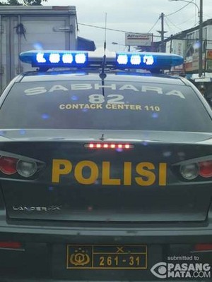 Yang Benar Contack atau Contact, Pak Polisi?
