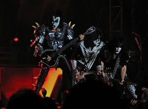 Kiss Tolak Tampil di Rock And Roll Hall Of Fame 2014