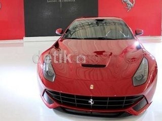 Warga Inggris Tengah Keranjingan Ferrari