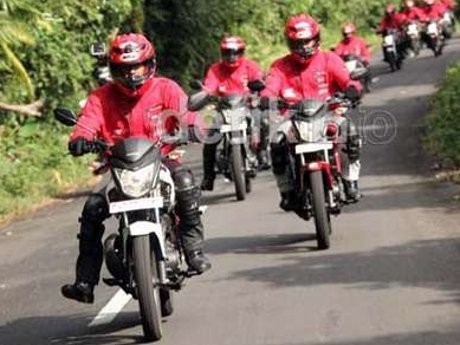 Naik Haji dengan Honda Verza