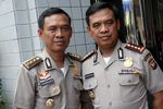 Polisi Kembar Ikuti Kontes Orang kembar