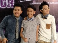Dengan keluarnya Bastian, Coboy Junior berganti nama menjadi CJR.