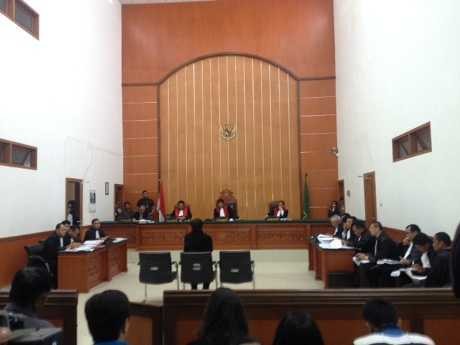 Saksi Kunci Tiba-tiba Mengeluh Sakit, Sidang Hercules Diskors