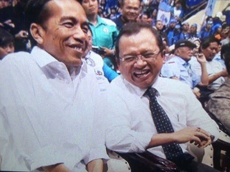 Obrolan Singkat Jokowi dan Priyo Soal Banjir Sampai Risma