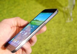 Galaxy S5 Unjuk Pesona