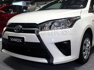 Ribuan Orang Antre Mendapatkan Yaris Terbaru